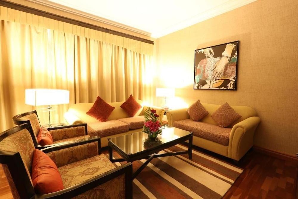 Atana Khasab Hotel Buitenkant foto