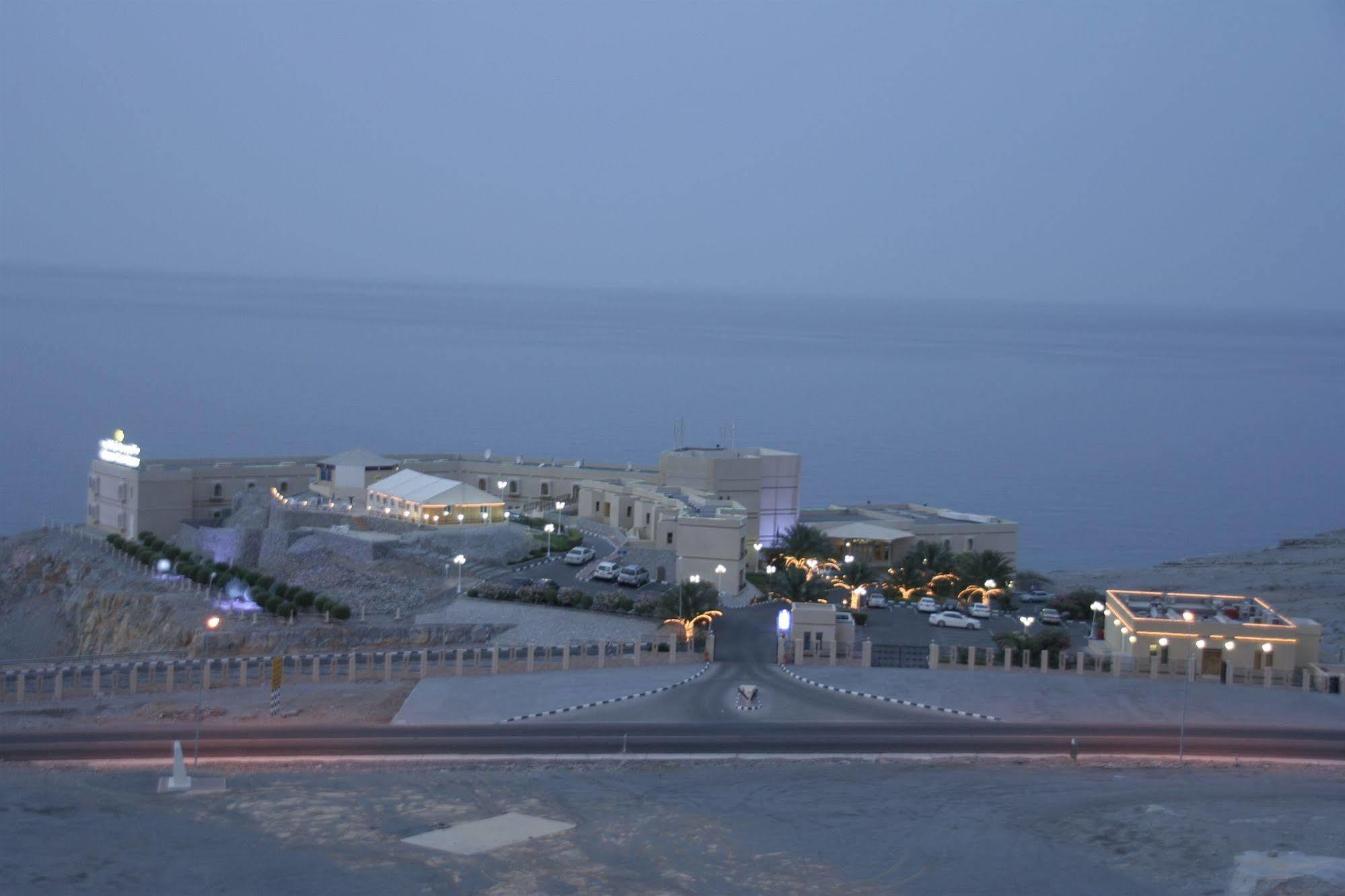 Atana Khasab Hotel Buitenkant foto