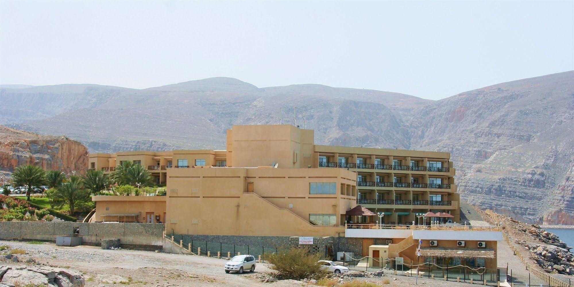 Atana Khasab Hotel Buitenkant foto